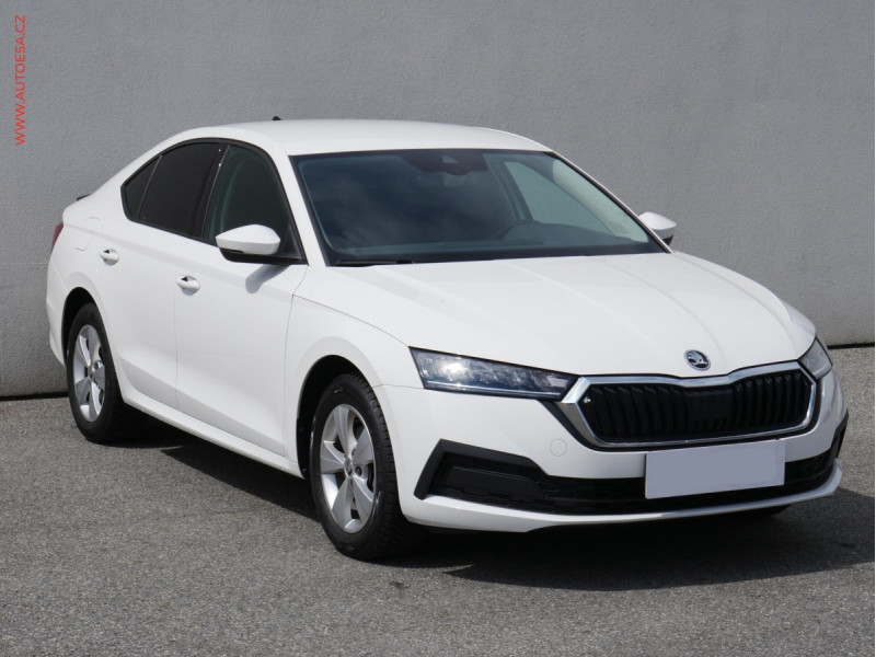 SKODA OCTAVIA 2.0 TDI HATCHBACK